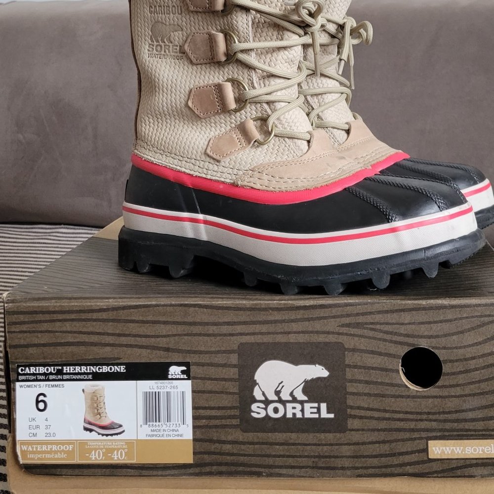 Sorel Caribou herringbone winterboots